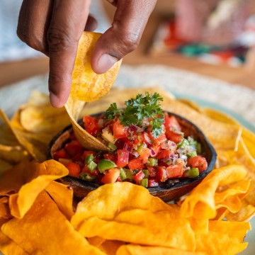 Tomato Salsa & Chips 2