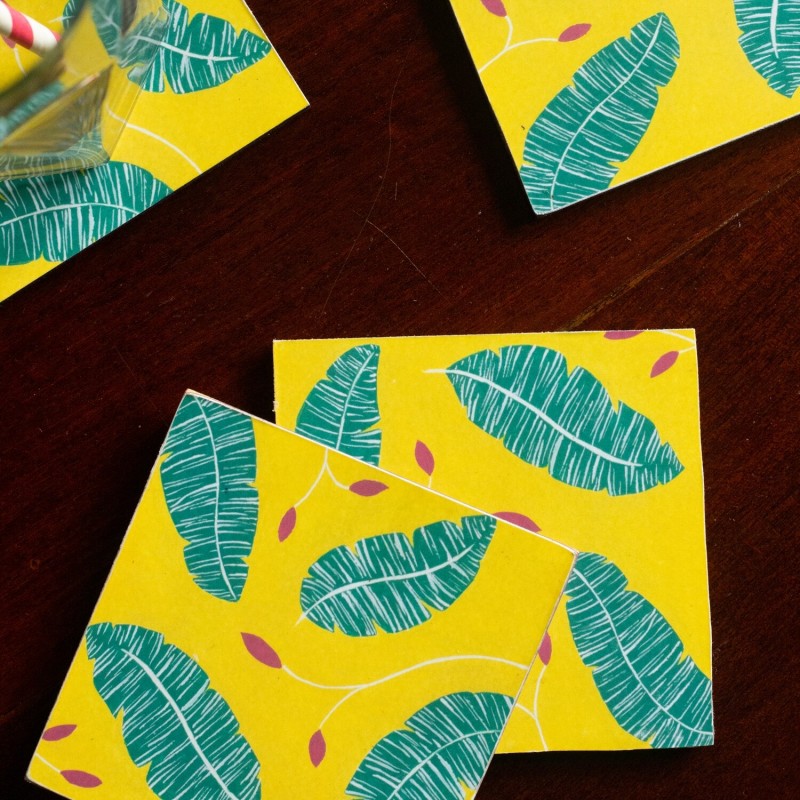 Banana Leaf Coaster Set With Wooden...
